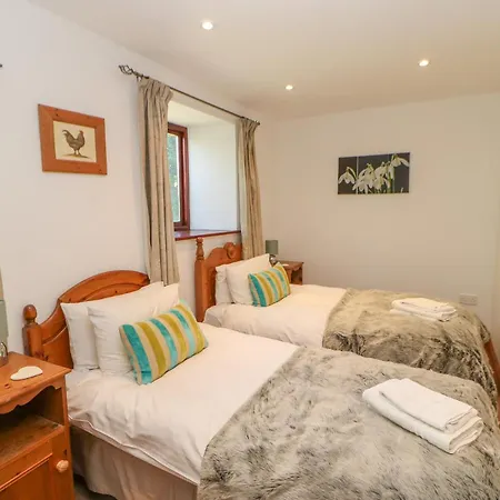 Holiday home Larklands